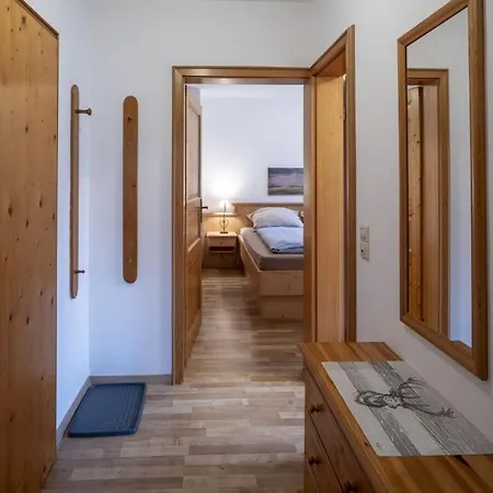 No 1 Hausberg *